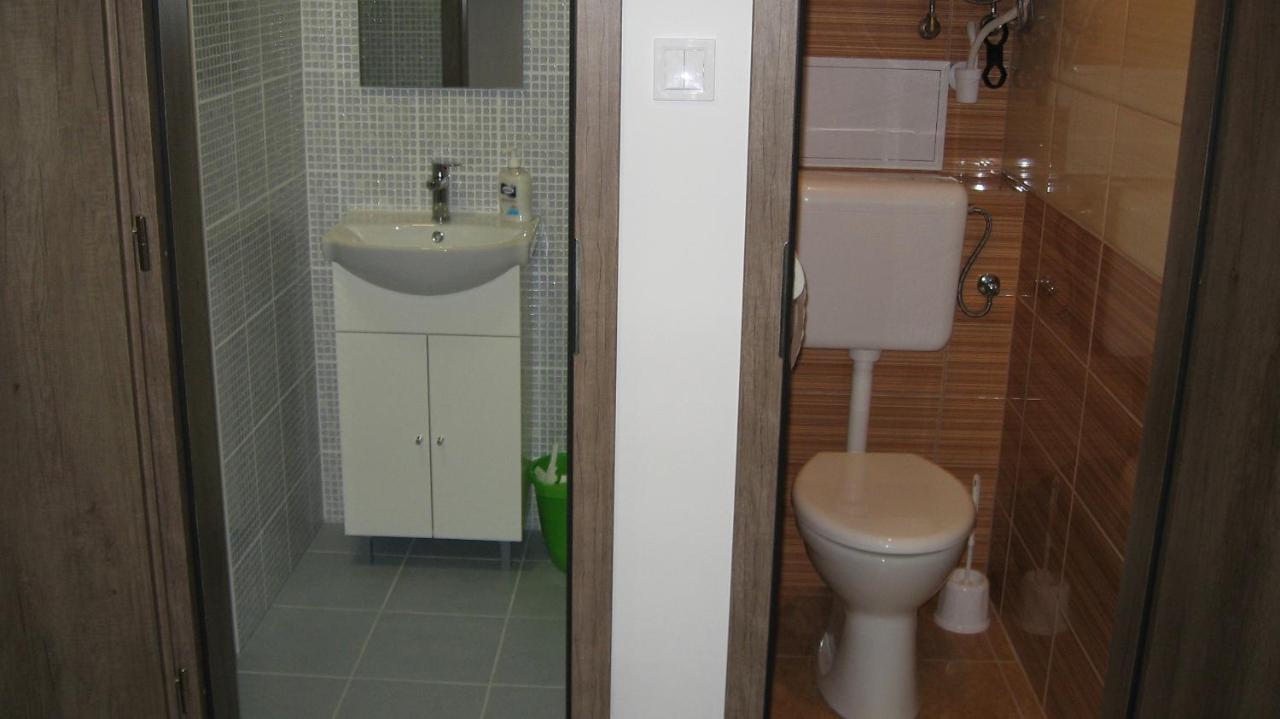 Hz Apartman Miskolc Exterior photo