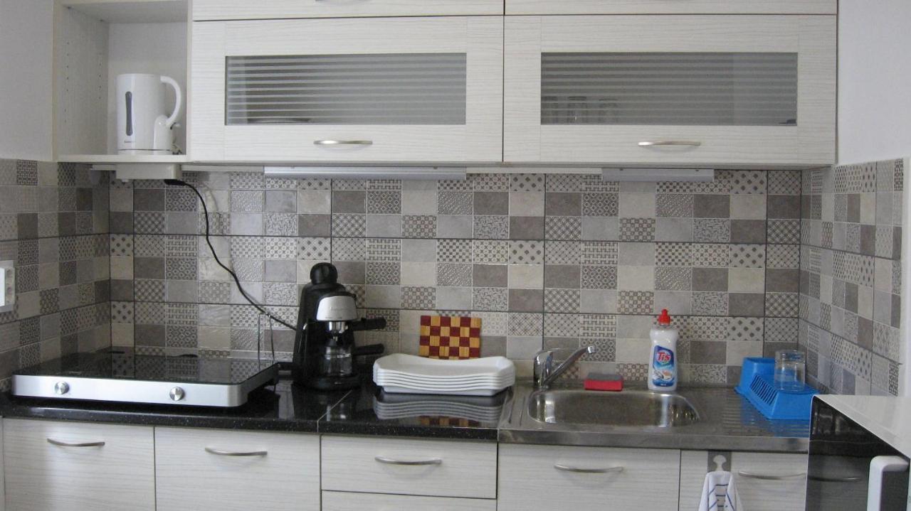 Hz Apartman Miskolc Exterior photo