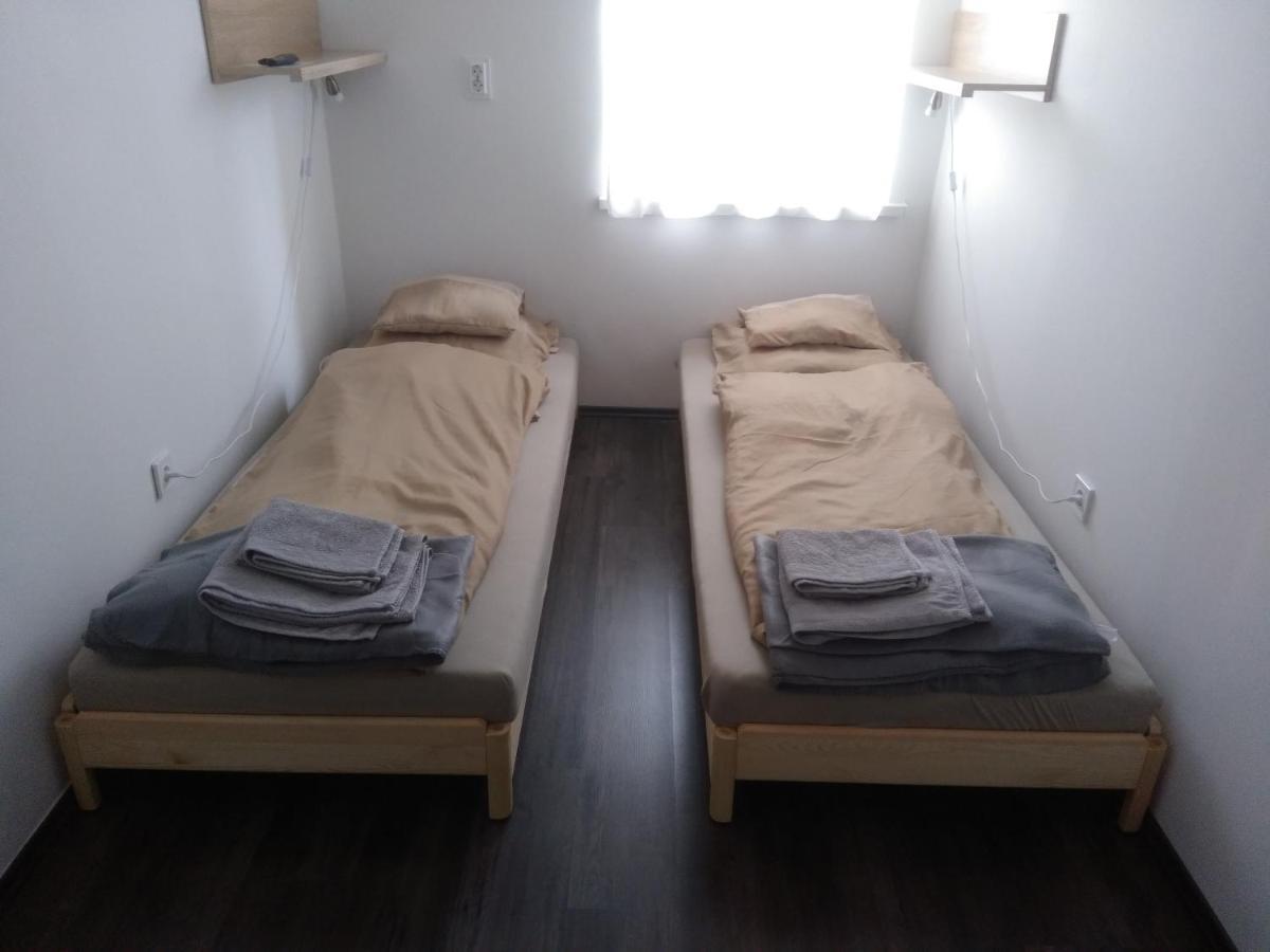 Hz Apartman Miskolc Exterior photo